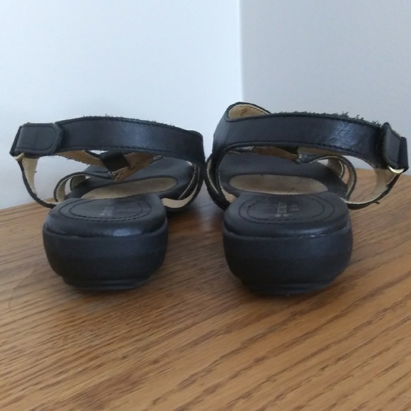 Naturalizers Sandals - Picture 7 of 7